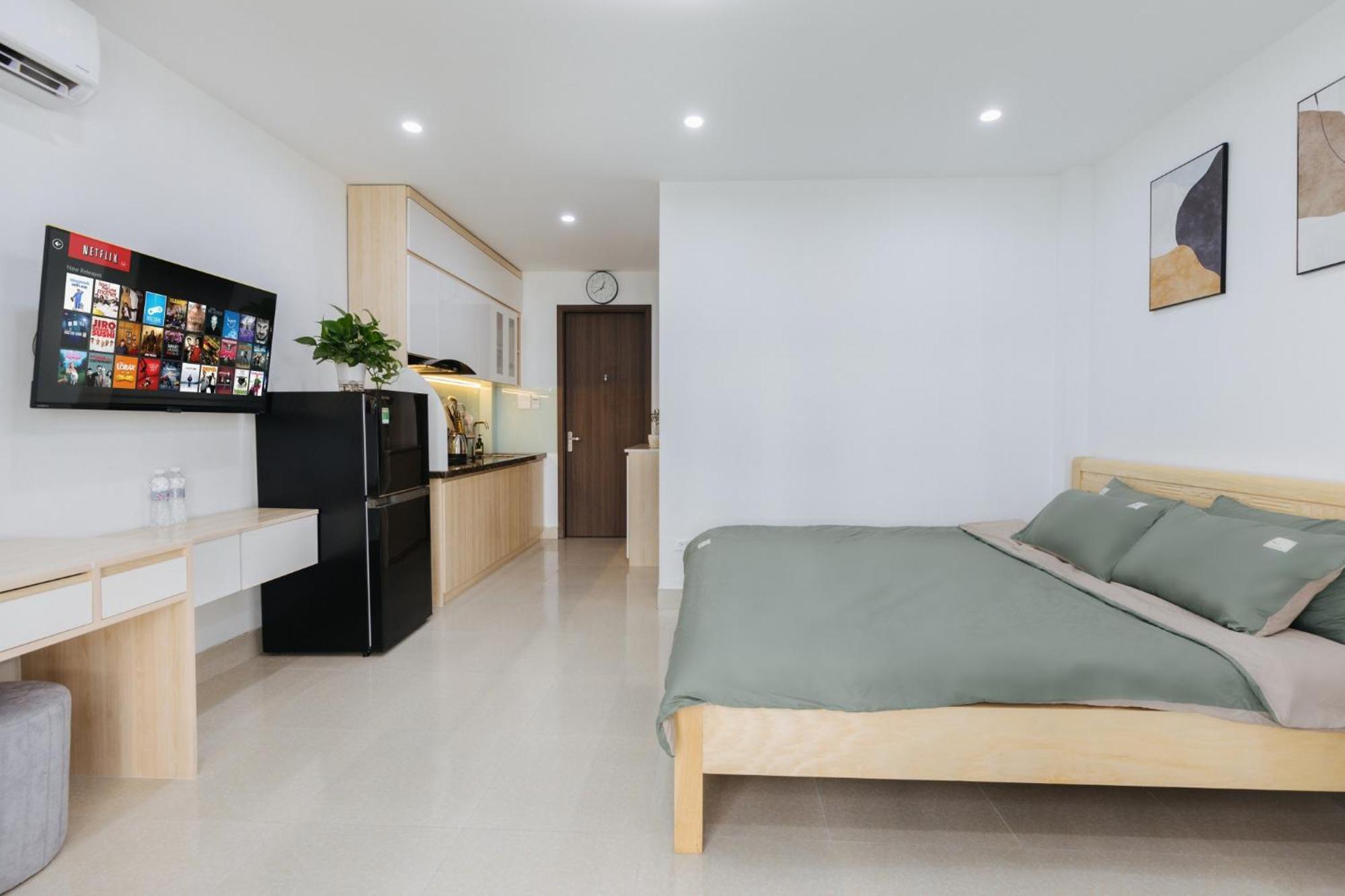 9 Light Apartment Hanoi Exterior photo