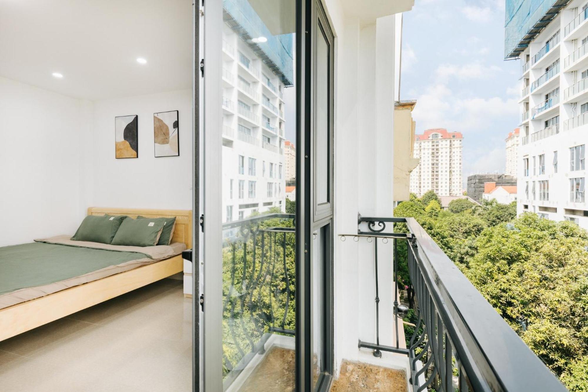 9 Light Apartment Hanoi Exterior photo